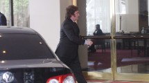 Imagen de Milei se reúne con legisladores de La Libertad Avanza en el Hotel Libertador