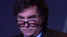 Imagen de Milei anunció que privatizará YPF, TV Pública, Télam, Radio Nacional y todas las empresas estatales