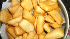 Tortas fritas: ¿Por qué se comen más cuando llueve?