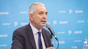 Se oficializó el triunfo de Alak sobre Garro como intendente de La Plata