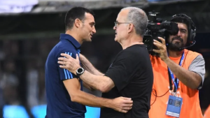 La bomba de Lionel Scaloni, su equipo de autor en la Selección Argentina y el efecto Bielsa