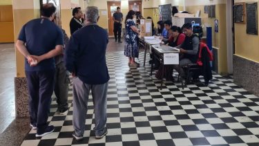Sin inconvenientes se desarrolla la jornada electoral. (Foto: Andrea Vazquez)