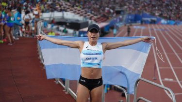 Belén Casetta se colgó la medalla de oro en la prueba de 3.000 metros con obstáculos. (Foto: Prensa COA)