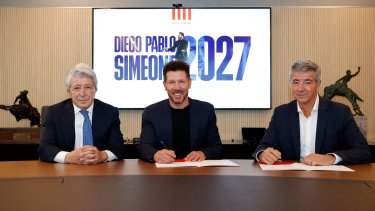 Simeone lleva 12 años en el Atlético Madrid y firmó por 4 más. (Foto: @Atleti)