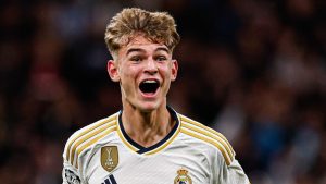 Nico Paz metió su primer gol y le dio el triunfo al Real Madrid en Champions League