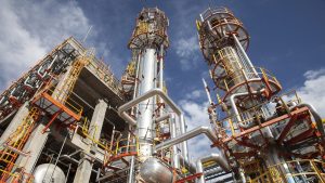 La industria química y petroquímica aumentó su producción pero no sus ventas