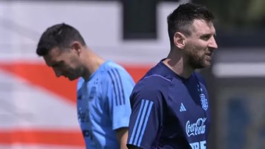 Lionel Messi y Lionel Scaloni tendrían una reunión clave en Rosario.-