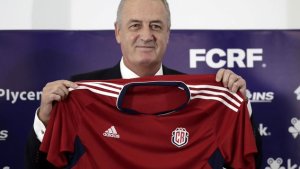 Video | El emotivo mensaje de Gustavo Alfaro en su presentación como entrenador de Costa Rica