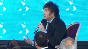 Milei arengó a los empresarios a que «es momento de rebelarse»