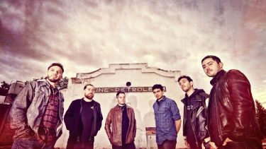 Refucilos es una banda de rock formada en el 2017 por amigos de la infancia oriundos (Cutral Có y Plaza Huincul, y que actualmente radicada en Neuquén Capital.