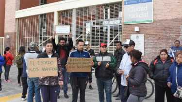 La situación con el sistema de salud se torna más preocupante con el pasar de los días en Roca. Foto: Juan Thomes