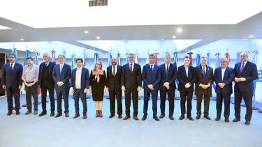 Gobernadores peronistas se reúnen este martes para fijar postura ante el gobierno de Milei