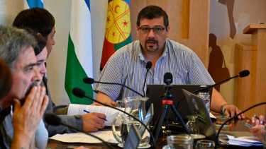 Demoras en la regulación de aplicaciones: taxistas de Bariloche enfrentan fuerte caída de ingresos