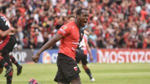 Colón ganó un partido clave y complicó a Unión en la pelea por el descenso