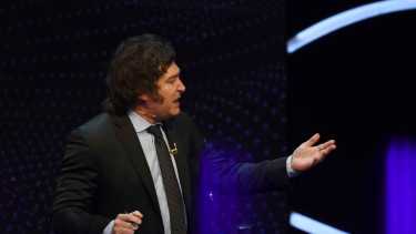Milei publicó en sus redes sociales un descargo, varias horas después del debate con Sergio Massa y durante la madrugada.