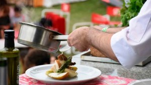 Imperdible sábado de feria gastronómica en Neuquén