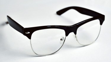 Las gafas permiten identificar objetos con precisión a través del sonido.