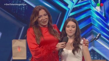 Chloe Edgecombe interpretó un clásico de Fito Páez y deslumbró al jurado de Got Talent Argentina. Foto: Captura Telefé
