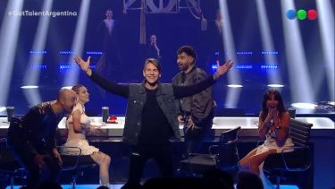 El Mago Matus brilló y recibió el botón dorado en Got Talent Argentina. Foto: Captura Telefé