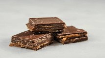 Imagen de Tomá nota de cómo hacer milhojas de chocolate y dulce de leche