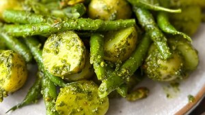 Ensalada de papas y chauchas con un toque distinto