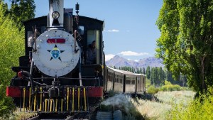 La Trochita, la locomotora más angosta del mundo, se prepara para un octubre lleno de salidas