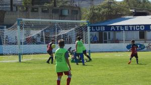 Se disputa el 11° Encuentro Zonal de Escuelas de fútbol, en Villa Regina