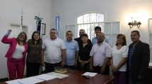 Imagen de Asumió el nuevo gabinete de Enrique Rossi en Cinco Saltos: quiénes son los funcionarios