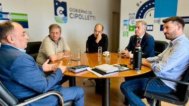 Rodrigo Buteler durante la reunión con los distintos funcionarios. Foto: Gentileza.
