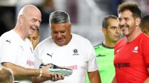 Imagen de Antes de reunirse con Scaloni, Chiqui Tapia participó del Partido de las Leyendas y salió lesionado