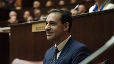 El diputado provincial Claudio Dominguez (MPN) presentó un proyecto de ley para congelar por un año los sueldos políticos en Neuquén (Legislatura Neuquén)