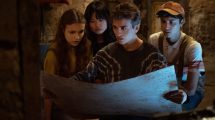 Imagen de Disney+ estrenó la segunda temporada de «Tierra incógnita», la primera serie juvenil de terror argentina