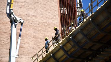 La construcción sigue en picada. Foto Matías Subat