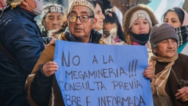 Desde la CTA dijeron que los proyectos "favorecen aún más la crisis habitacional" porque "cientos de personas serían desalojadas de sus tierras para que se instale una minera".