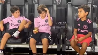 Mateo, el hijo del medio de Lionel Messi, convirtió un gol que se volvió viral en las redes.