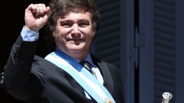 Estatista. El paquete de medidas al inicio de gestión incluía devaluación, suba de impuestos y estatización de la deuda. (Archivo)