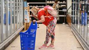 Una familia necesitó $885.626 en marzo para no ser pobre, en Neuquén