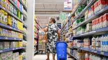 Imagen de Camino a la desregulación del mercado interno: derogaron más de 60 resoluciones de Comercio