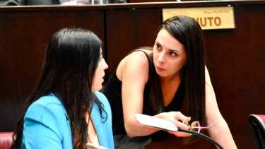 Cielubi Obreque y Ludmila Gaitán integran el bloque del MPN en la Legislatura. Foto: Matías Subat.