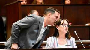 «Deterioro total»: duro cruce en la Legislatura por la herencia que recibió Rolando Figueroa en Neuquén