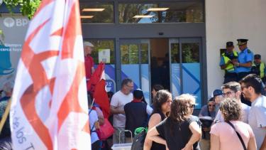Una delegación de dirigentes solicitó una reunión con el intendente Mariano Gaido para hablar del rechazo a la ordenanza recaudatoria de Calf (foto Matías Subat) 
