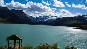 Acampar en el norte neuquino, frente a Las Lagunas y a precios muy económicos