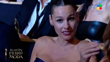La furia de Pampita en el Martín Fierro de la Moda, tras la premiación a Benjamín Vicuña