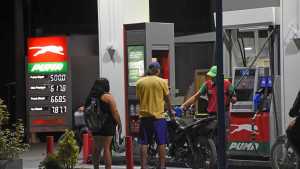 Aumento de combustibles: cuánto cuesta llenar el tanque en Neuquén y Río Negro tras la suba