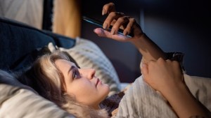 Nacen nuevas herramientas de IA para asistir a la salud mental, aunque advierten que “los bots no tienen sentimientos” 