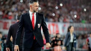 El enigma Demichelis: gana pero no logra convencer a los hinchas de River