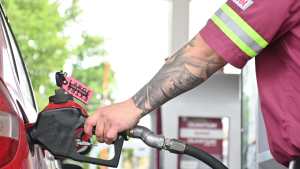 Aumento de combustibles este viernes: ahora se sumó YPF con más del 20%