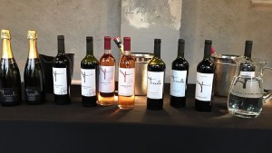 Roca: los espumantes más artesanales los elabora Carlos Tronelli, en esta pequeña bodega