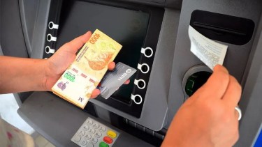 Este viernes comenzará el pago a los estatales de Río Negro del bono de febrero. 