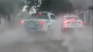 Video: dos patrullas chocaron tras una intensa persecución en Allen